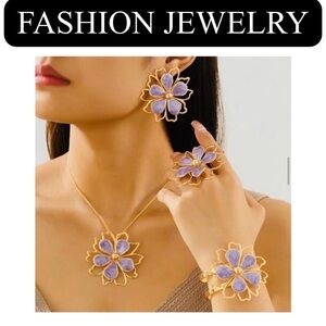 JEWELRY SET: 4Pc White/Gold Lotus Flower Ring, Bracelet, Earrings, & Necklace